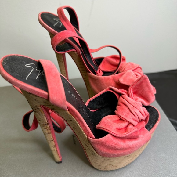 Giuseppe Zanotti Classic Bow sandal size 38 Cork and Salmon color - Picture 3 of 9